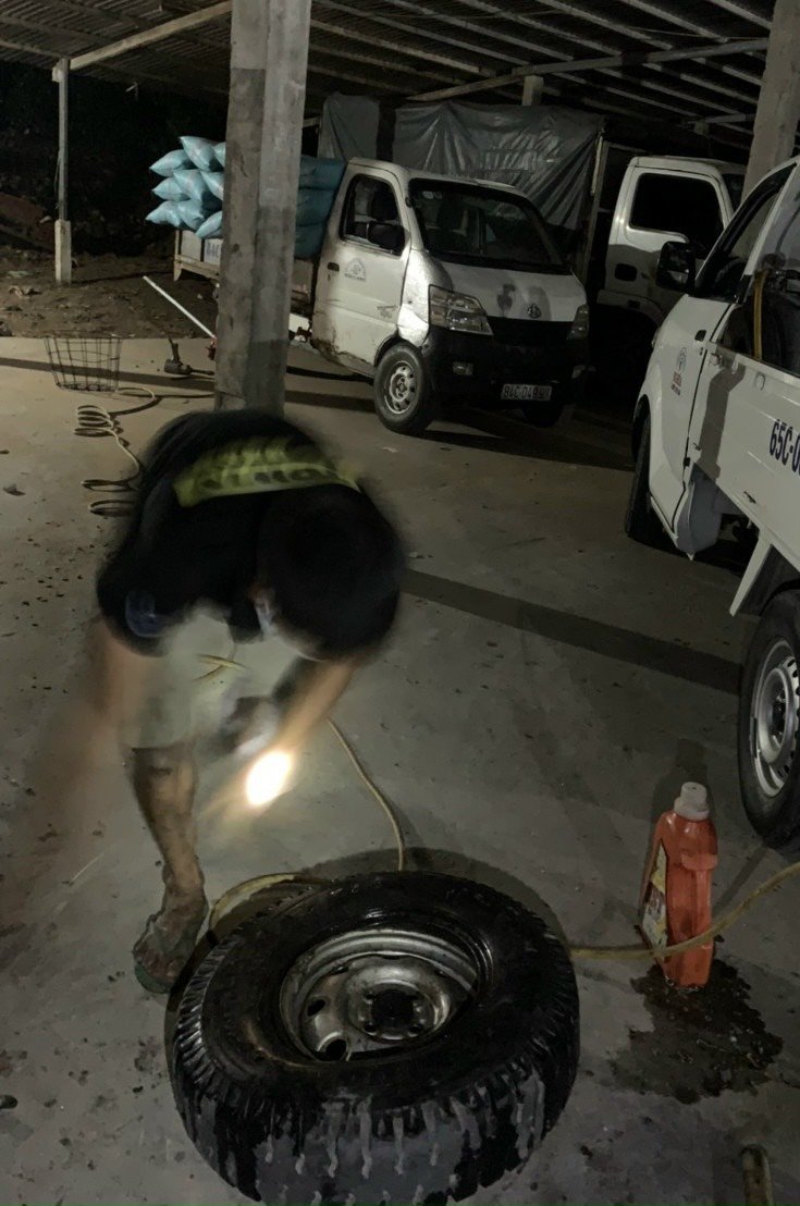 vá xe lưu động hỗ trợ mọi lúc