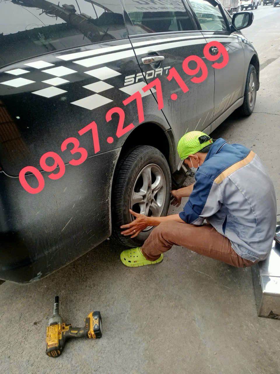 vá xe lưu động phục vụ mọi quận