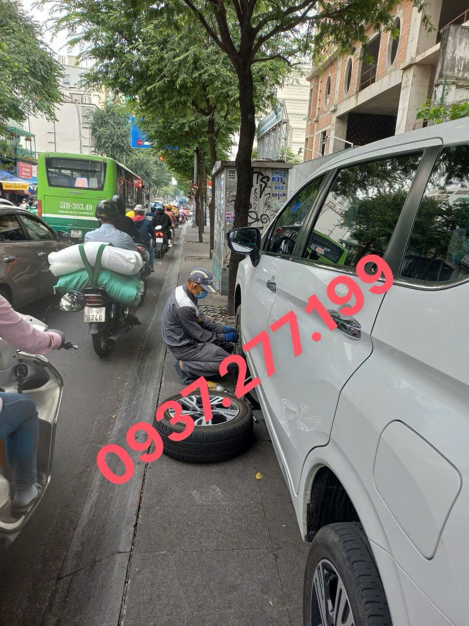 vá xe lưu động phục vụ 24/24