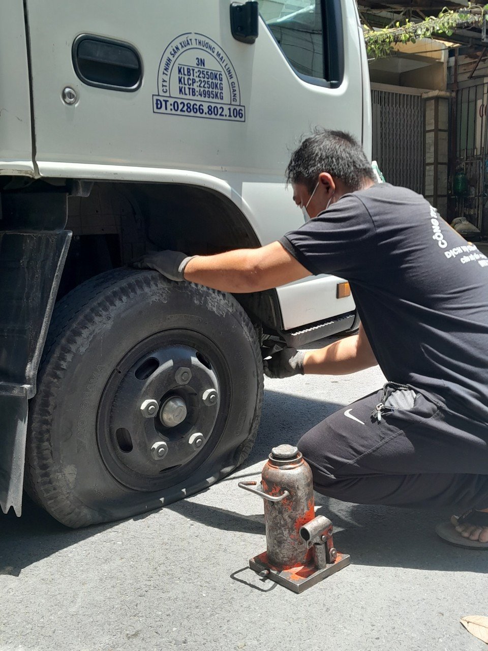 vá xe đúng kỹ thuật Sài Gòn